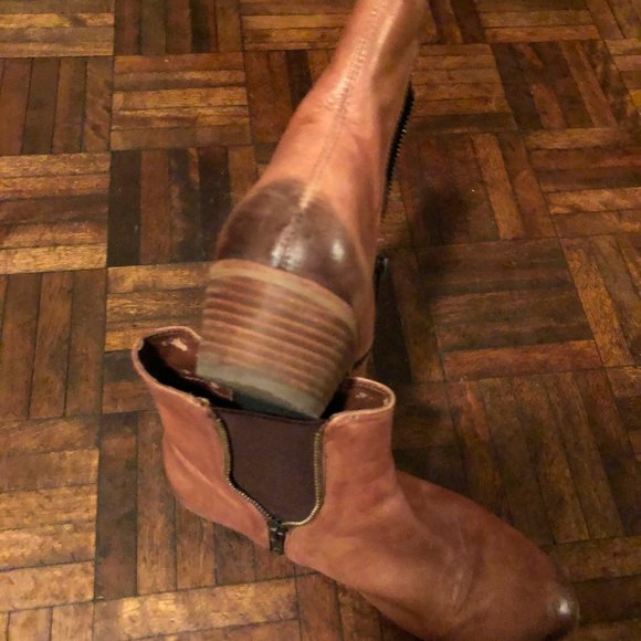 Booties by Sam Edelman - Picture 2 of 4